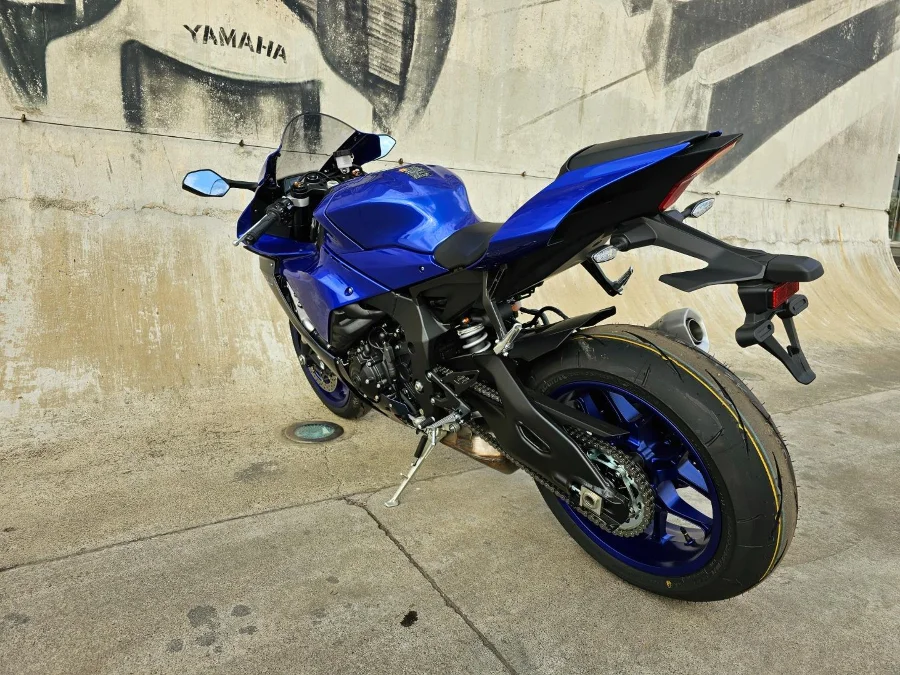 New 2026 Yamaha YZF R1 - Linex Sandton Bikes and Accessories