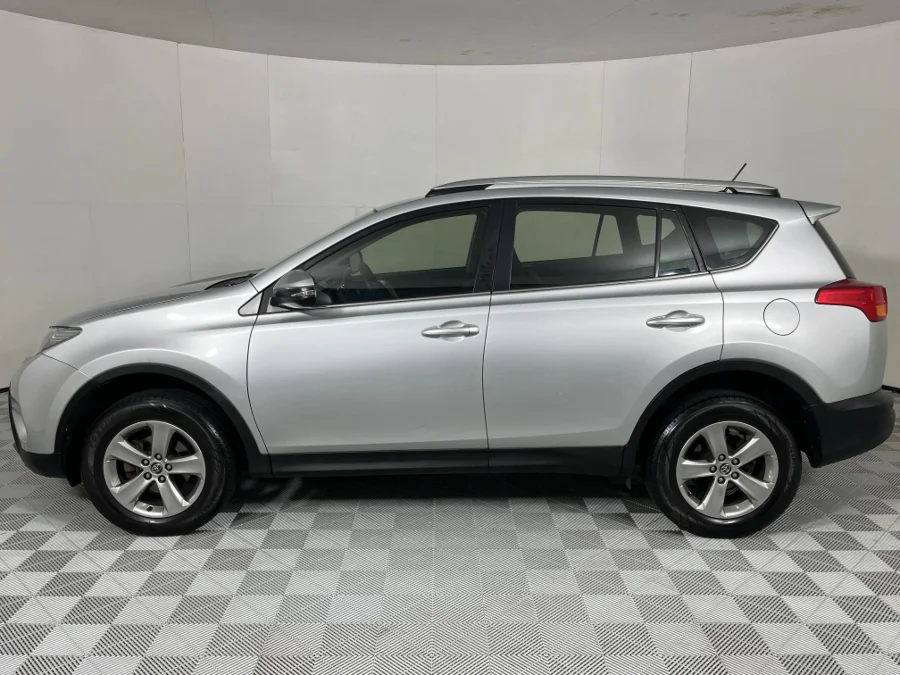 Used 2015 Toyota RAV4 2.0 GX auto - WeBuyCars Gqeberha