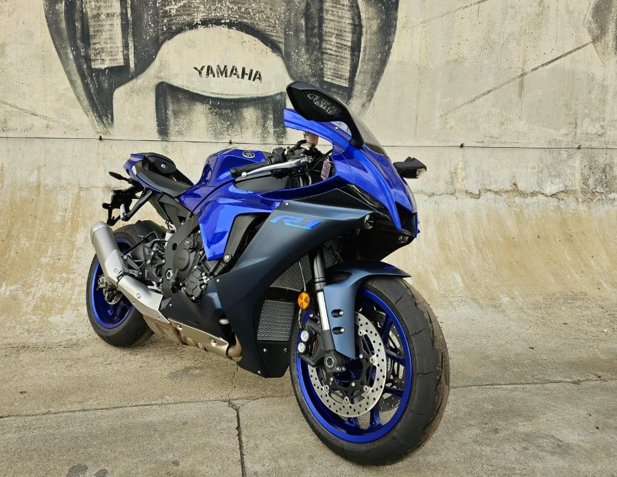 New 2026 Yamaha YZF R1 - Linex Sandton Bikes and Accessories