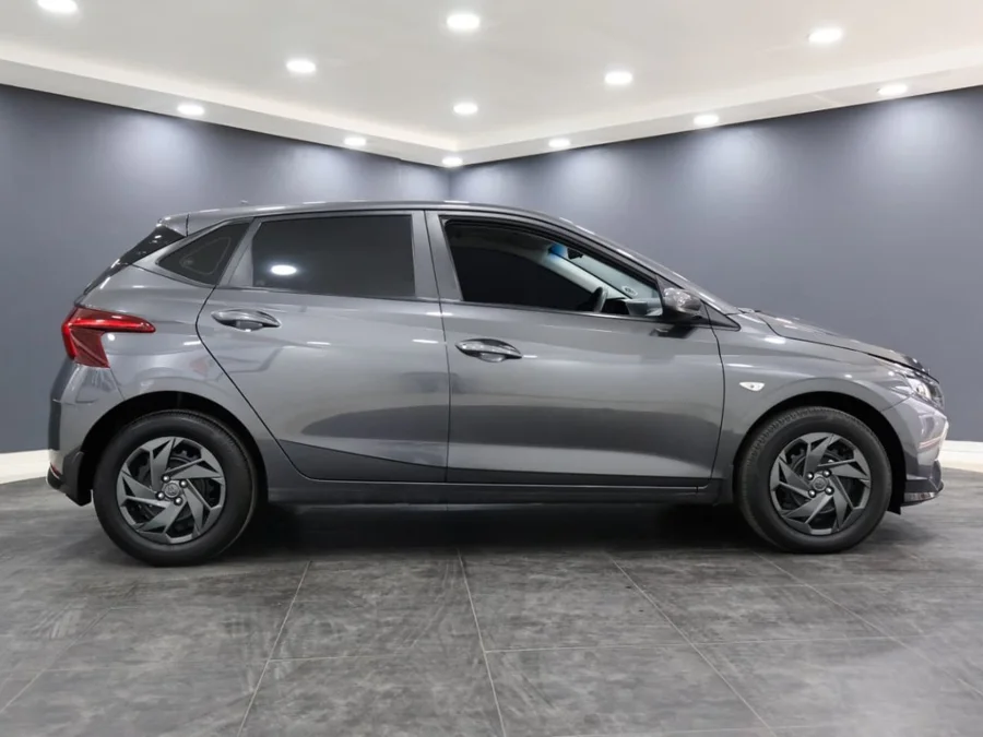 Used 2024 Hyundai i20 1.4 Motion auto - ICar Gezina