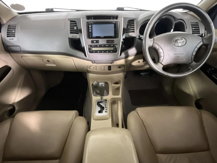 Used 2009 Toyota Fortuner V6 4.0 4x4 - WeBuyCars Silverlakes