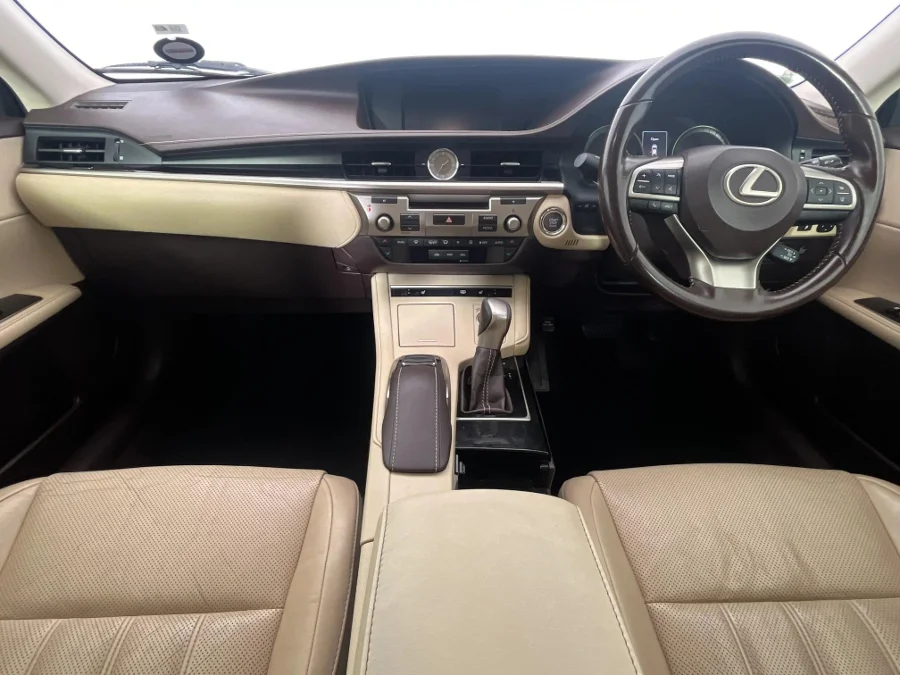 Used 2017 Lexus ES 250 EX - WeBuyCars Lansdowne