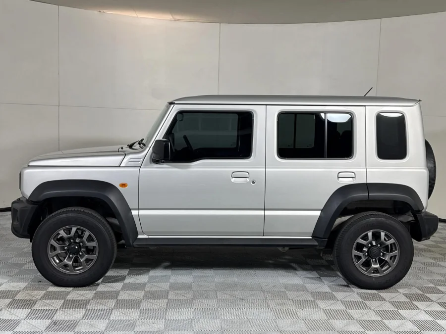 Used 2025 Suzuki Jimny 1.5 GLX AllGrip 5-door auto - WeBuyCars Silverlakes