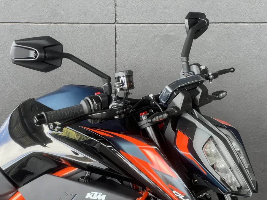 KTM 890 DUKE - FAST KTM