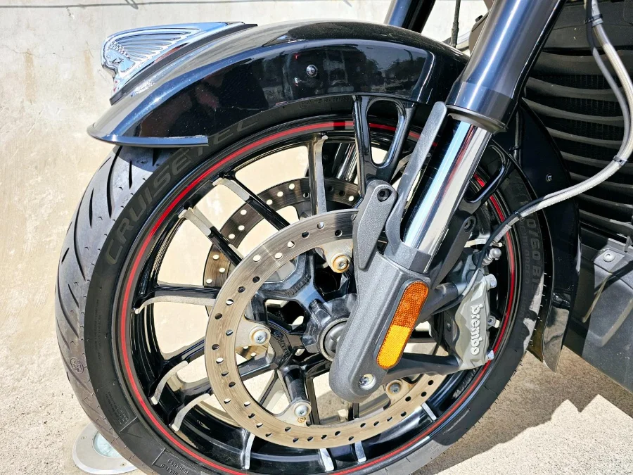 Used 2023 Indian Challenger Ltd. - Linex Sandton Bikes and Accessories Used 2023 Indian Challenger Ltd. - Linex Sandton Bikes and Accessories