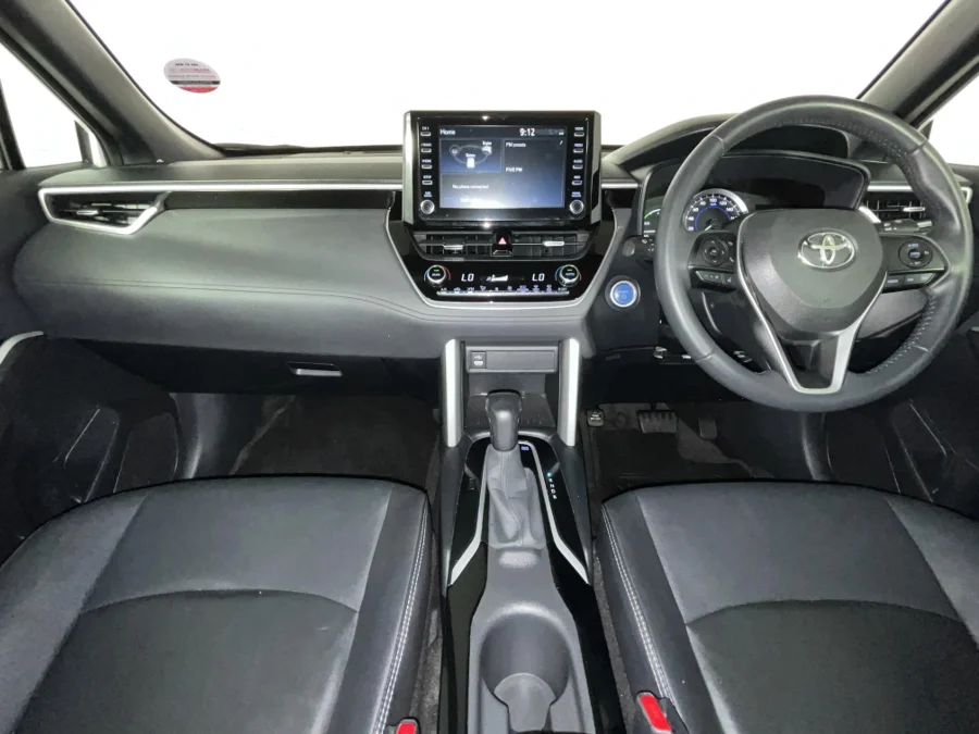 Used 2024 Toyota Corolla Cross 1.8 Hybrid XS - WeBuyCars Durban