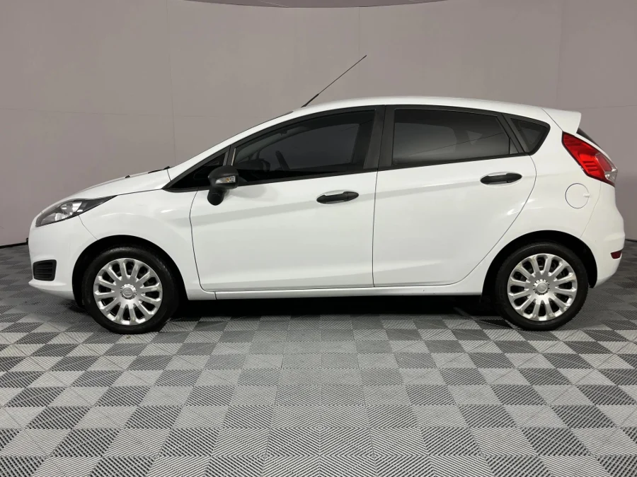 Used 2016 Ford Fiesta 5-door 1.4 Ambiente - WeBuyCars Brackenfell Cape Town