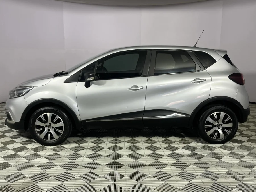 Used 2018 Renault Captur 66kW turbo Blaze - WeBuyCars Montana