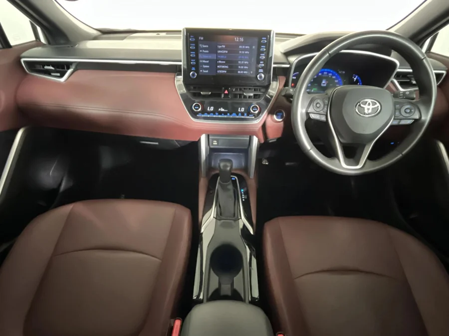 Used 2023 Toyota Corolla Cross 1.8 Hybrid XR - WeBuyCars The Dome