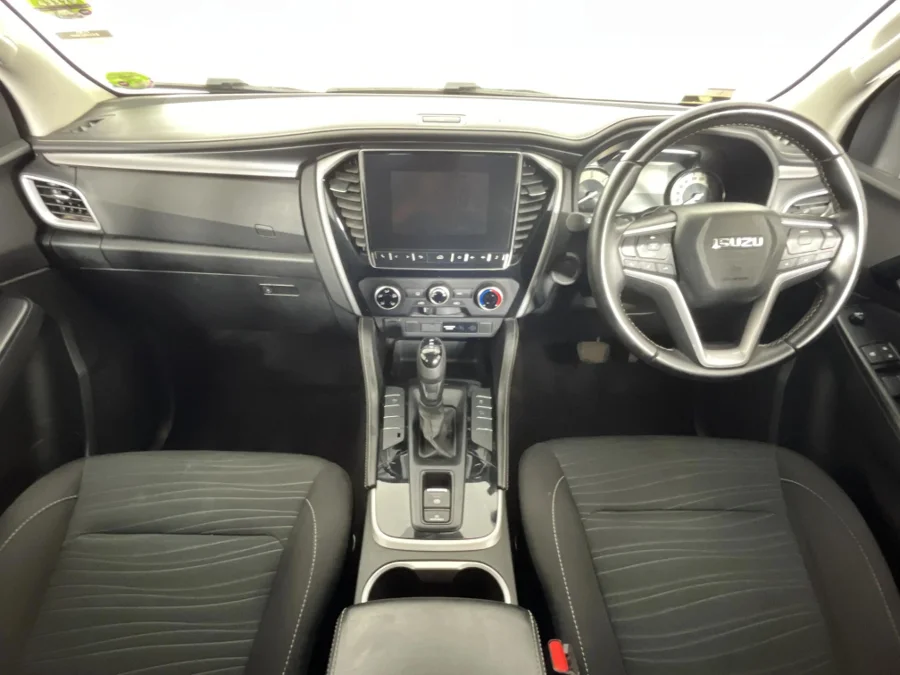 Used 2023 Isuzu mu-X 3.0TD LS - WeBuyCars  Witbank