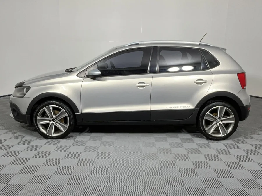 Used 2012 Volkswagen Cross Polo 1.6TDI Comfortline Urban Ice - WeBuyCars  Witbank