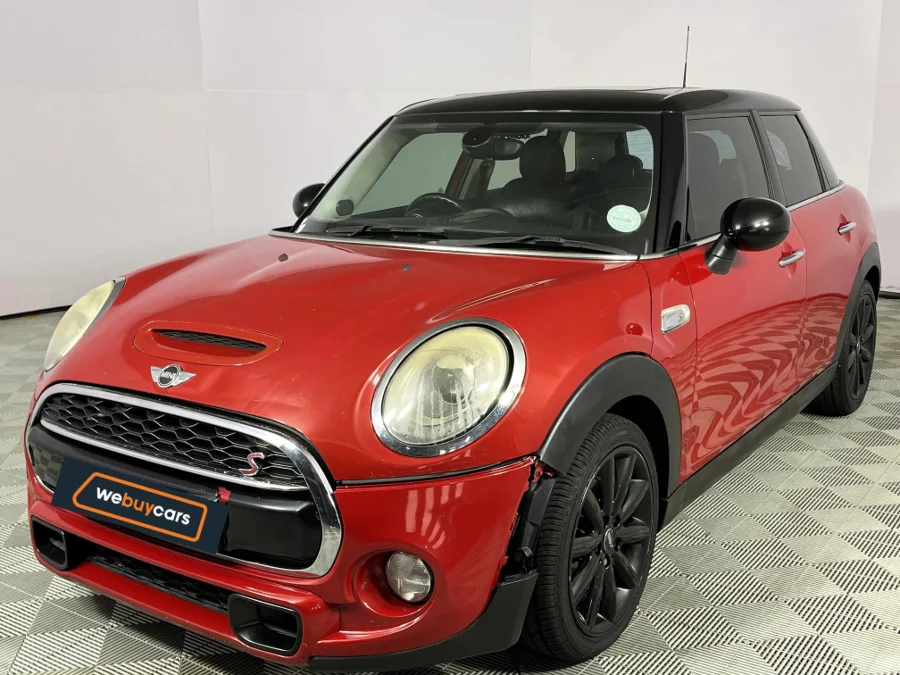 Used 2015 MINI Hatch Cooper S Hatch 5-door Seven 7 - WeBuyCars Durban Used 2015 MINI Hatch Cooper S Hatch 5-door Seven 7 - WeBuyCars Durban