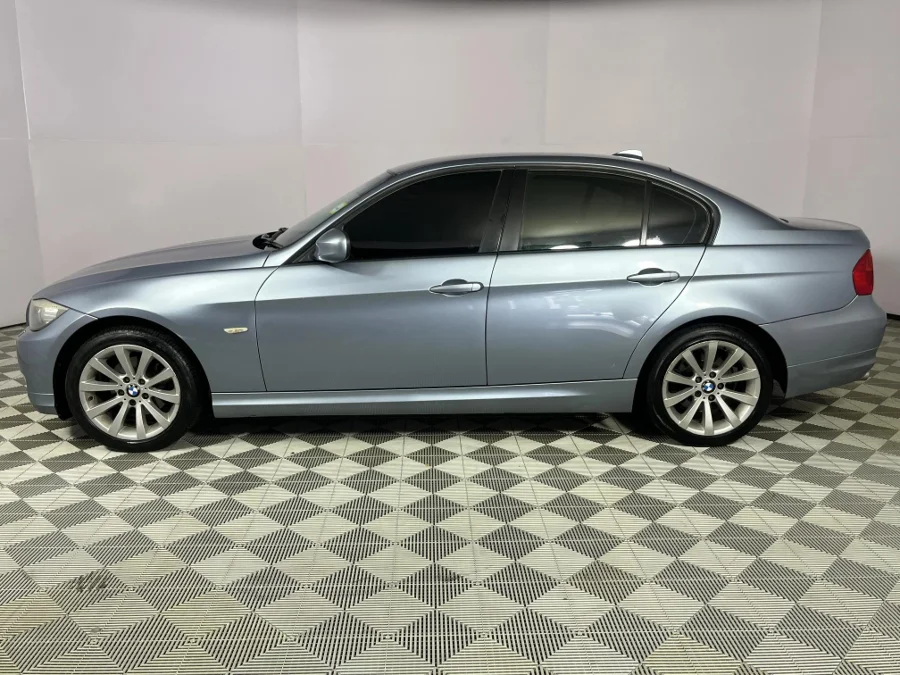 Used 2011 BMW 3 Series 320i Innovations - WeBuyCars Durban
