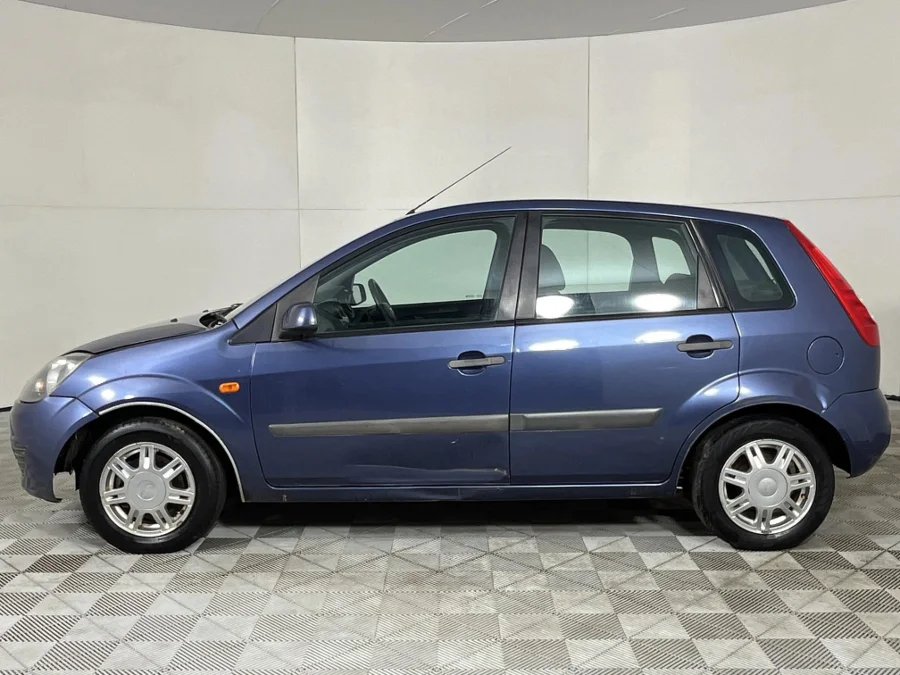 Used 2006 Ford Fiesta 1.6i 5-door Ambiente - WeBuyCars Polokwane Used 2006 Ford Fiesta 1.6i 5-door Ambiente - WeBuyCars Polokwane