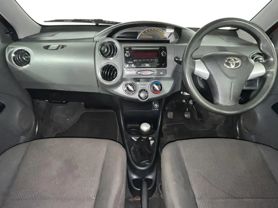 Used 2018 Toyota Etios hatch 1.5 Sprint - WeBuyCars  Witbank
