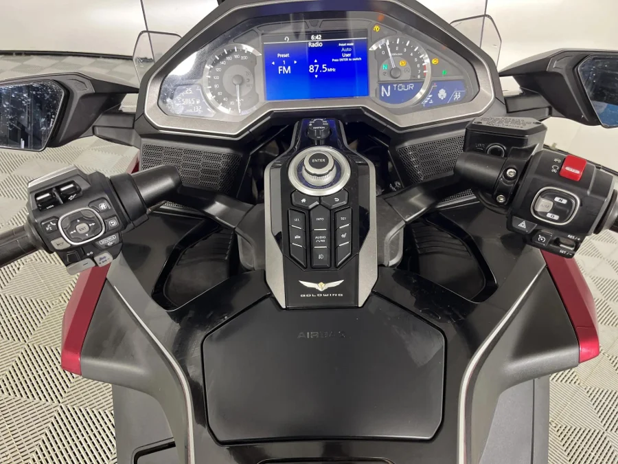 Used 2022 Honda GL Gold Wing DCT Tour (gl1800) - WeBuyCars JHB South