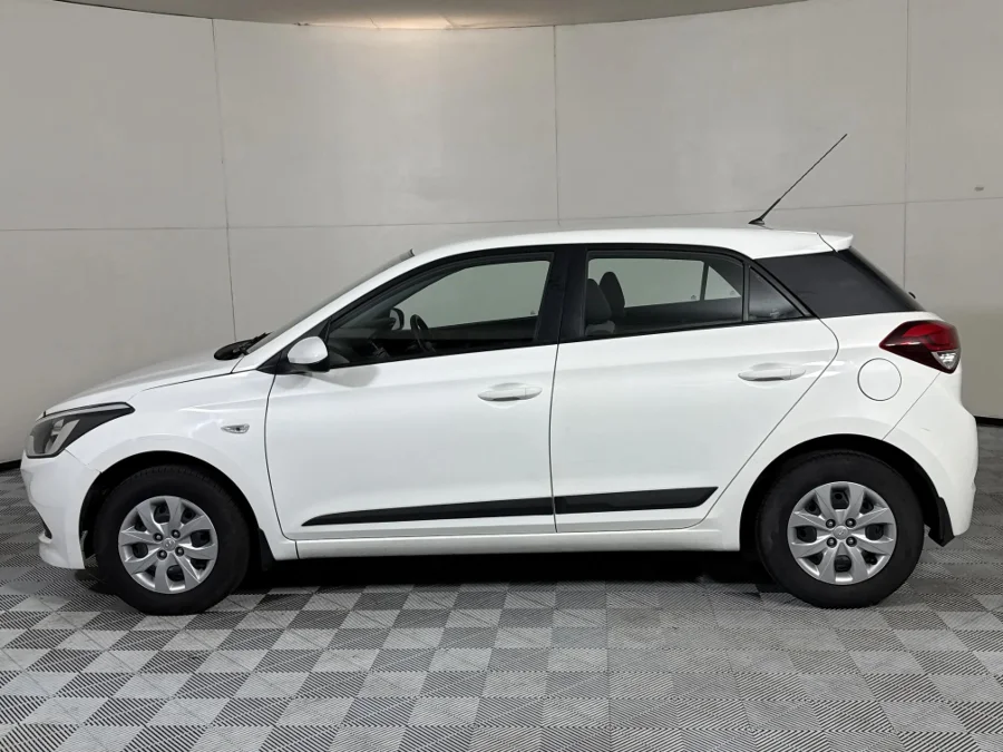 Used 2018 Hyundai i20 1.4 Motion auto - WeBuyCars Midstream