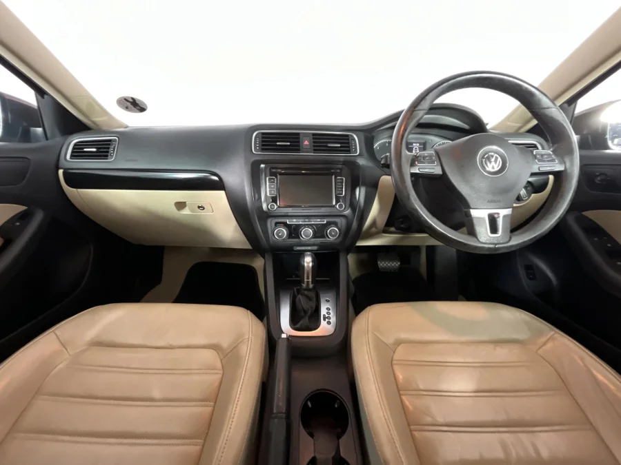 Used 2013 Volkswagen Jetta 1.6TDI Comfortline auto - WeBuyCars Lansdowne Used 2013 Volkswagen Jetta 1.6TDI Comfortline auto - WeBuyCars Lansdowne