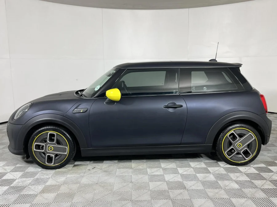 Used 2022 MINI Hatch Cooper SE Hatch 3-door - WeBuyCars Montana