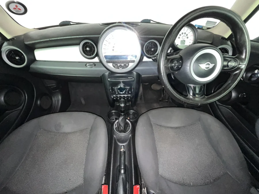 Used 2011 MINI Hatch Cooper auto - WeBuyCars Durban Used 2011 MINI Hatch Cooper auto - WeBuyCars Durban