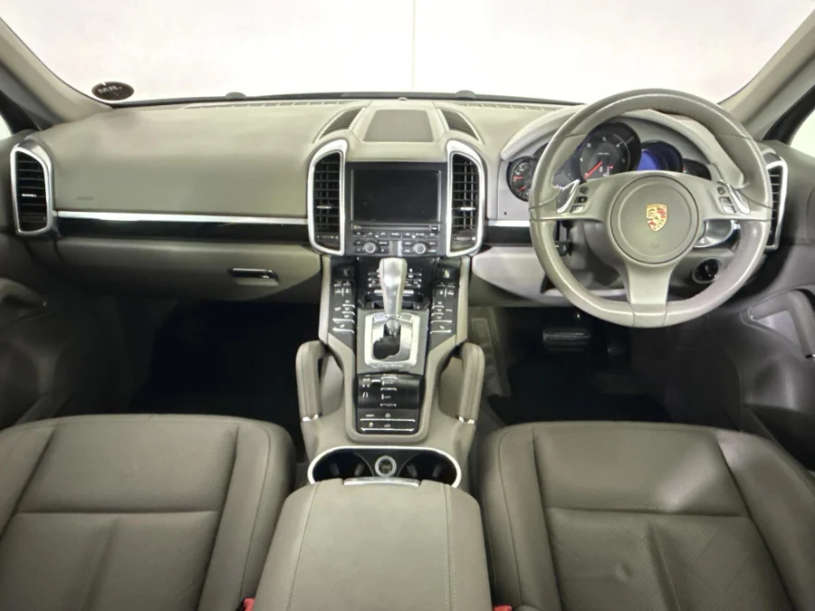 Used 2012 Porsche Cayenne diesel - WeBuyCars Midstream