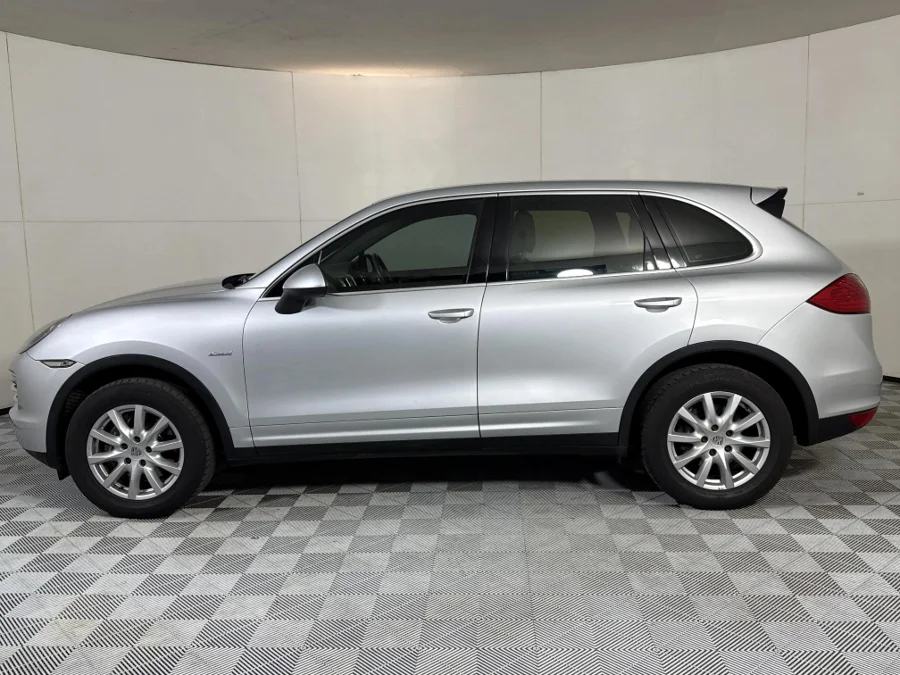 Used 2012 Porsche Cayenne diesel - WeBuyCars Midstream