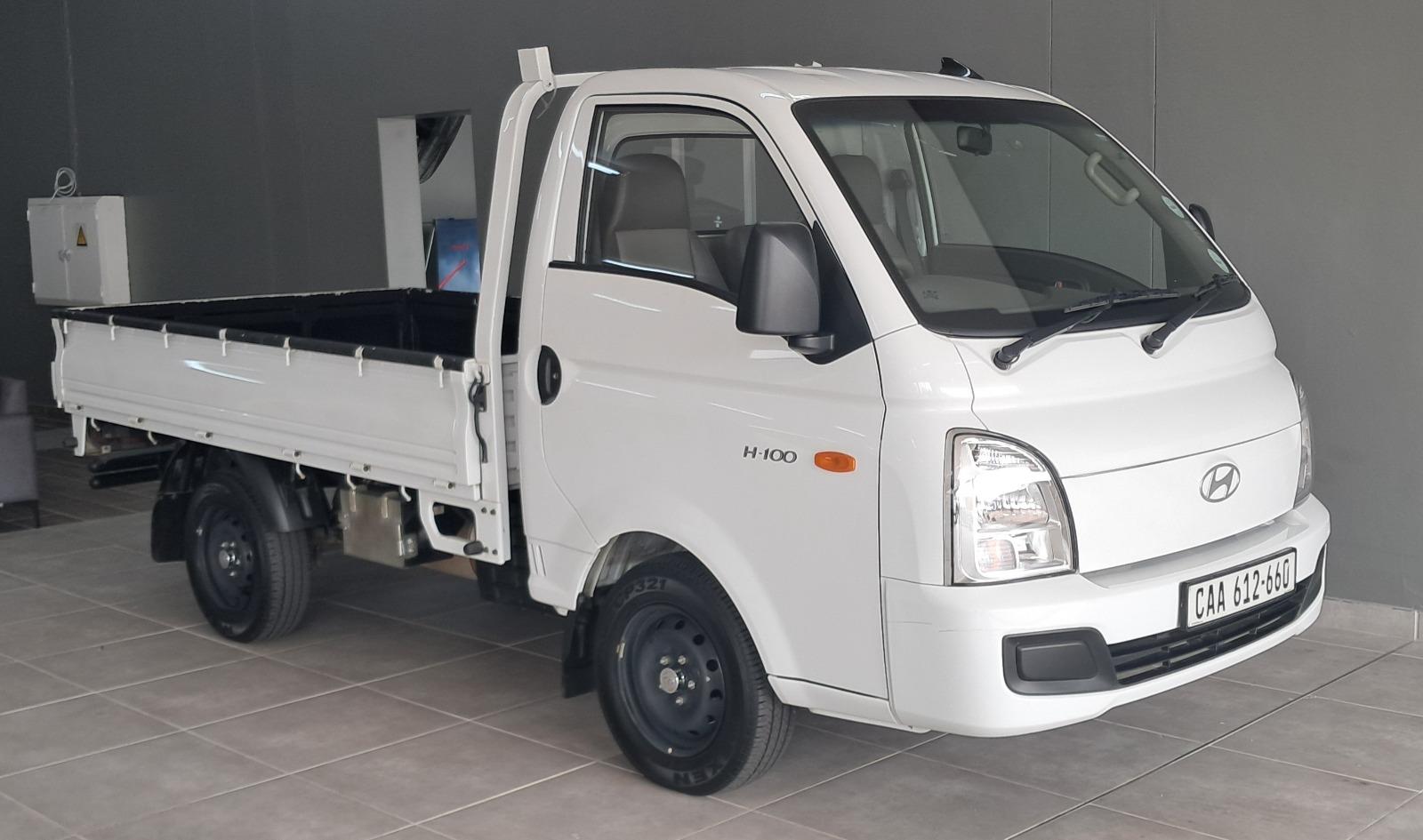 Used 2024 Hyundai H-100 Bakkie 2.6D deck