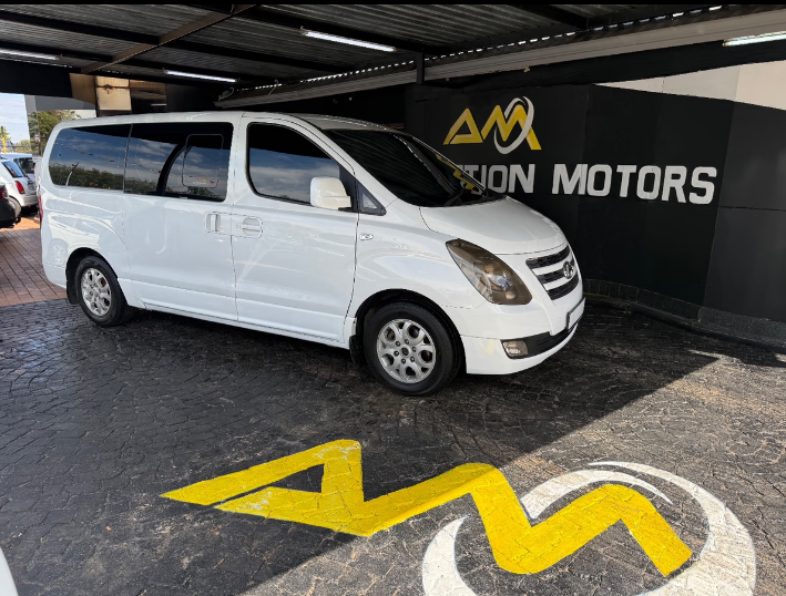 Used 2016 Hyundai H-1 2.4 bus Executive