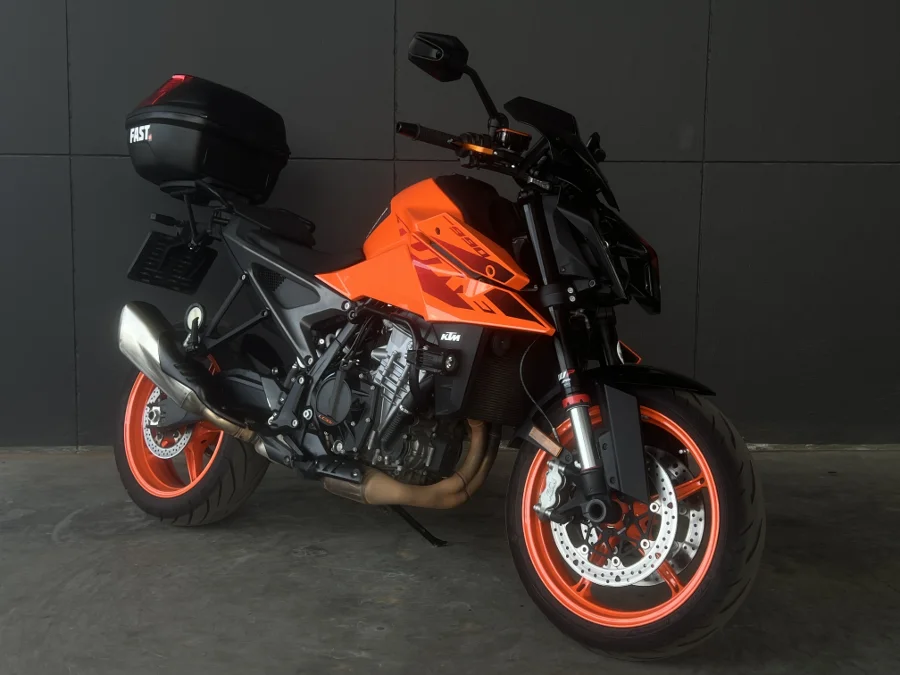 KTM 990 DUKE - FAST KTM