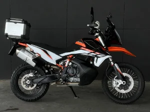 KTM 890 ADVENTURE R KTM 890 ADVENTURE R