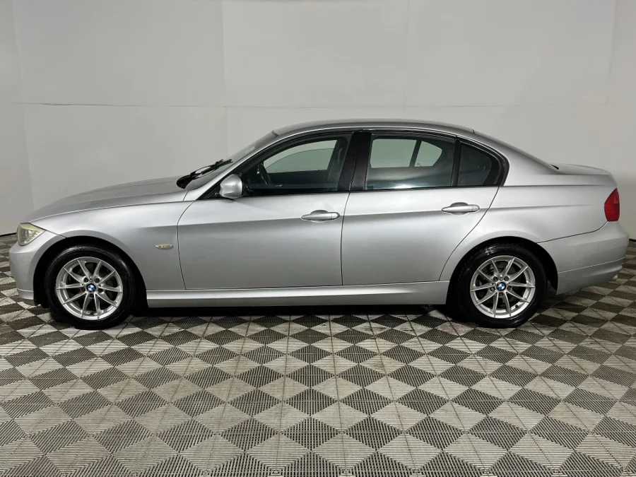 Used 2011 BMW 3 Series 320i Innovations - WeBuyCars Germiston Used 2011 BMW 3 Series 320i Innovations - WeBuyCars Germiston