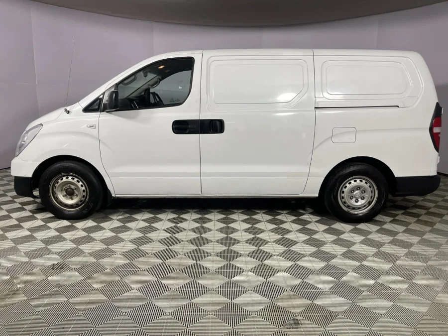 Used 2017 Hyundai H-1 2.5VGTi panel van - WeBuyCars Durban
