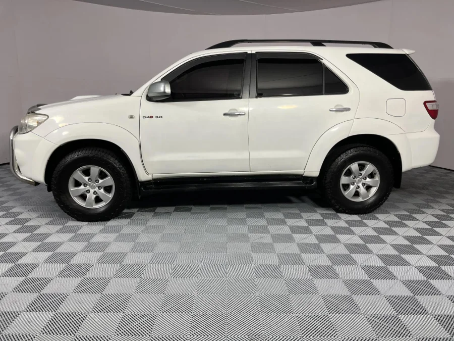 Used 2009 Toyota Fortuner 3.0D-4D 4x4 - WeBuyCars Brackenfell Cape Town