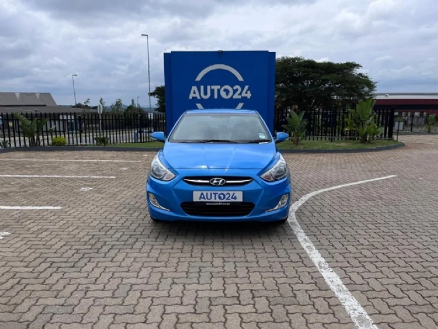 Used 2020 Hyundai Accent sedan 1.6 Fluid auto - Auto 24 Used 2020 Hyundai Accent sedan 1.6 Fluid auto - Auto 24