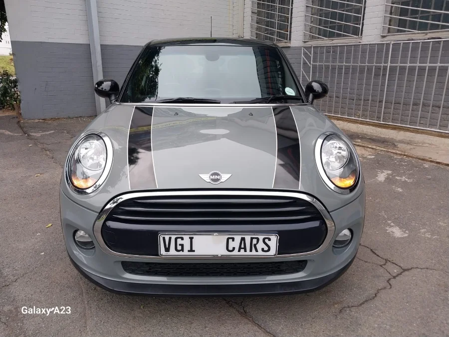 Used 2017 MINI Cooper C 5-door - Venture Giant Investment