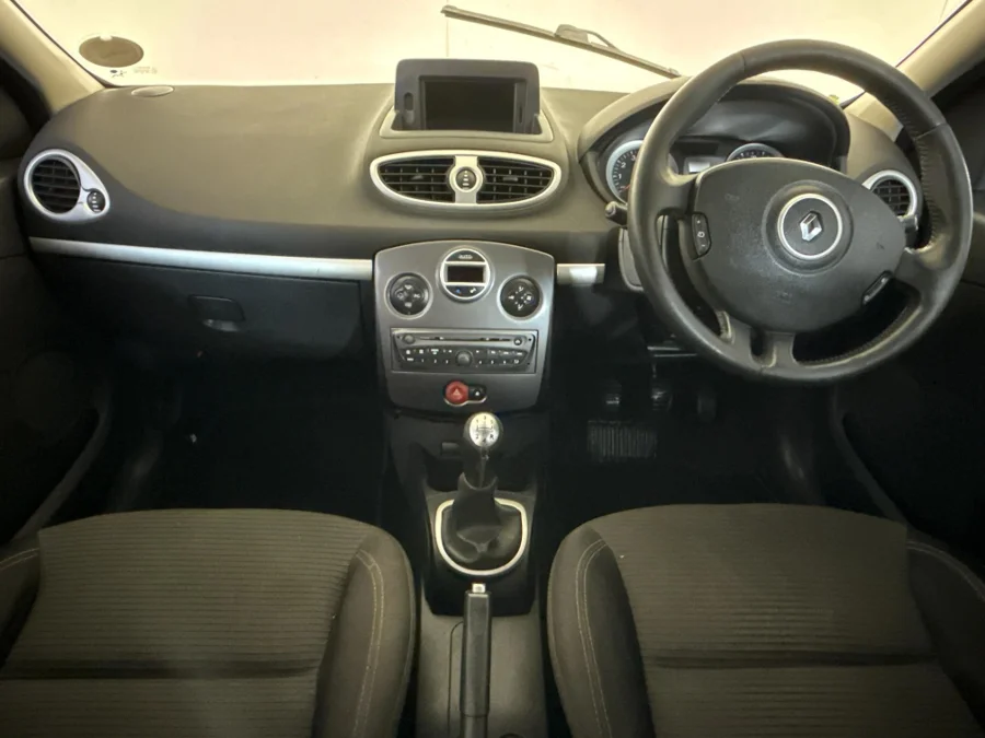 Used 2013 Renault Clio 1.6 Yahoo! Plus - WeBuyCars Midstream