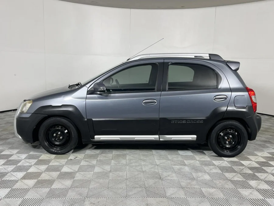 Used 2014 Toyota Etios Cross 1.5 Xs - WeBuyCars Riverhorse
