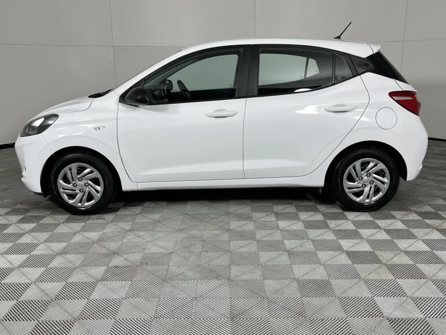 Used 2023 Hyundai Grand i10 1.0 hatch Motion manual - WeBuycars East London