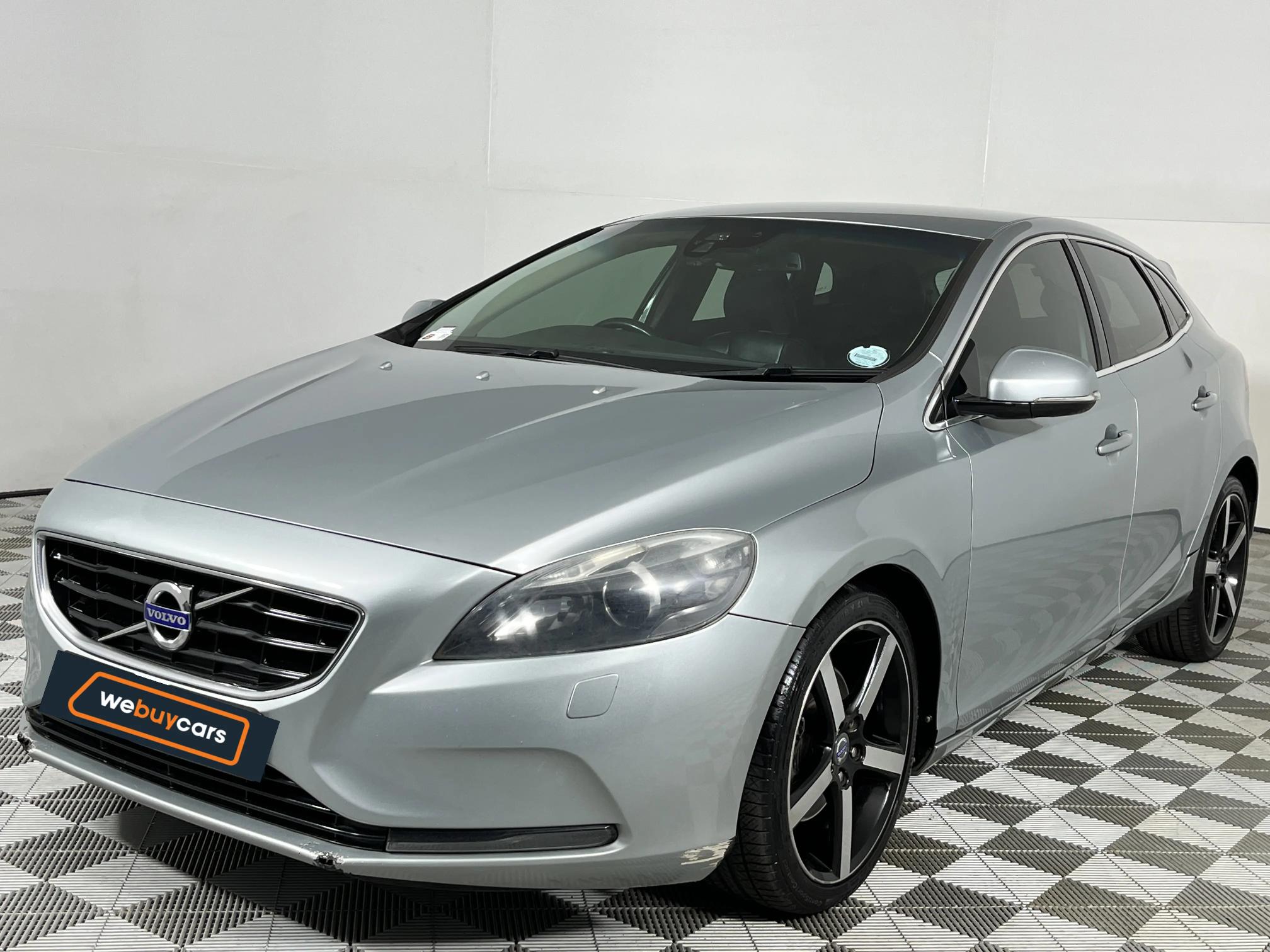 Used 2013 Volvo V40 T3 Excel