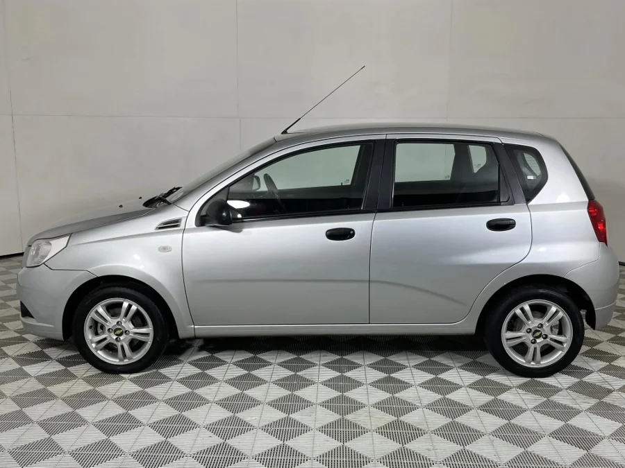 Used 2015 Chevrolet Aveo hatch 1.6 L - WeBuyCars JHB South Used 2015 Chevrolet Aveo hatch 1.6 L - WeBuyCars JHB South