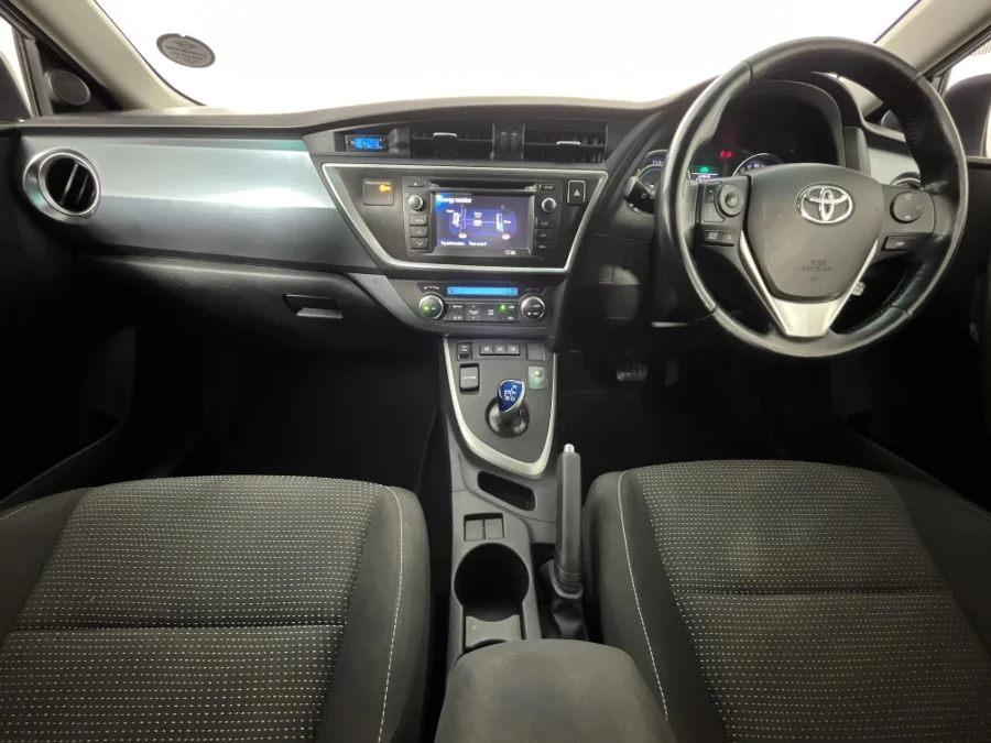 Used 2013 Toyota Auris XS HSD - WeBuyCars Montana