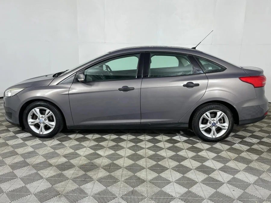 Used 2016 Ford Focus sedan 1.0T Ambiente - WeBuyCars George