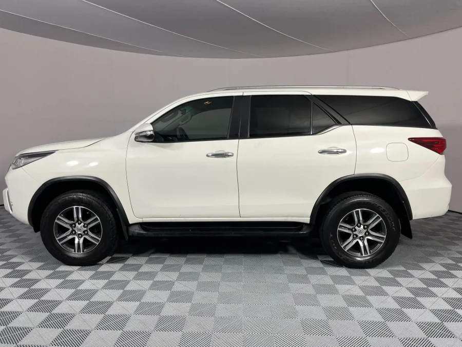 Used 2016 Toyota Fortuner 2.7 auto - WeBuyCars Lansdowne