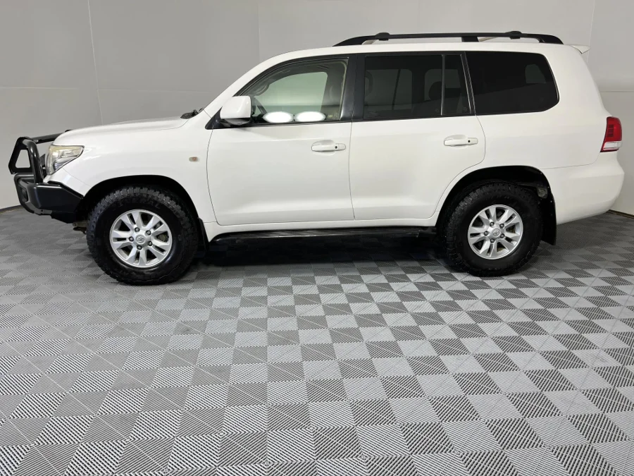 Used 2010 Toyota Land Cruiser 200 4.7 V8 VX - WeBuyCars Montana