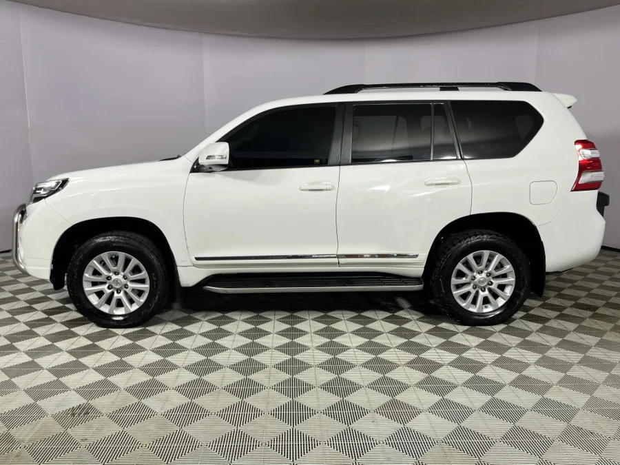 Used 2016 Toyota Land Cruiser Prado 4.0 VX - WeBuyCars The Dome Used 2016 Toyota Land Cruiser Prado 4.0 VX - WeBuyCars The Dome