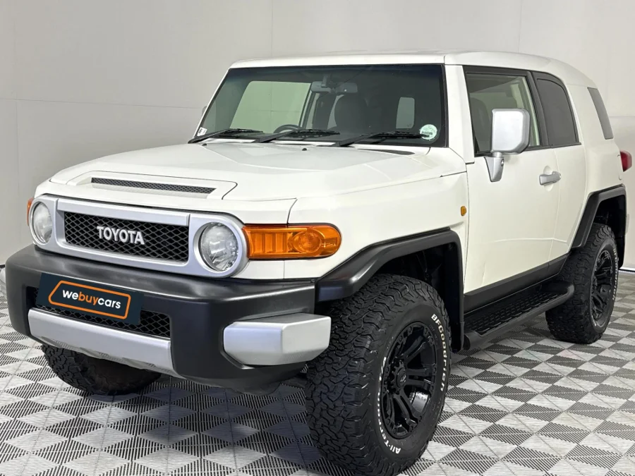 Used 2012 Toyota FJ Cruiser - WeBuyCars Vereeniging Used 2012 Toyota FJ Cruiser - WeBuyCars Vereeniging