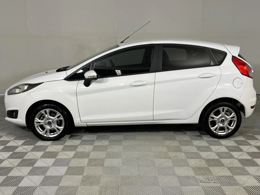 Used 2018 Ford Fiesta 5-door 1.0T Trend auto - WeBuyCars Silverlakes
