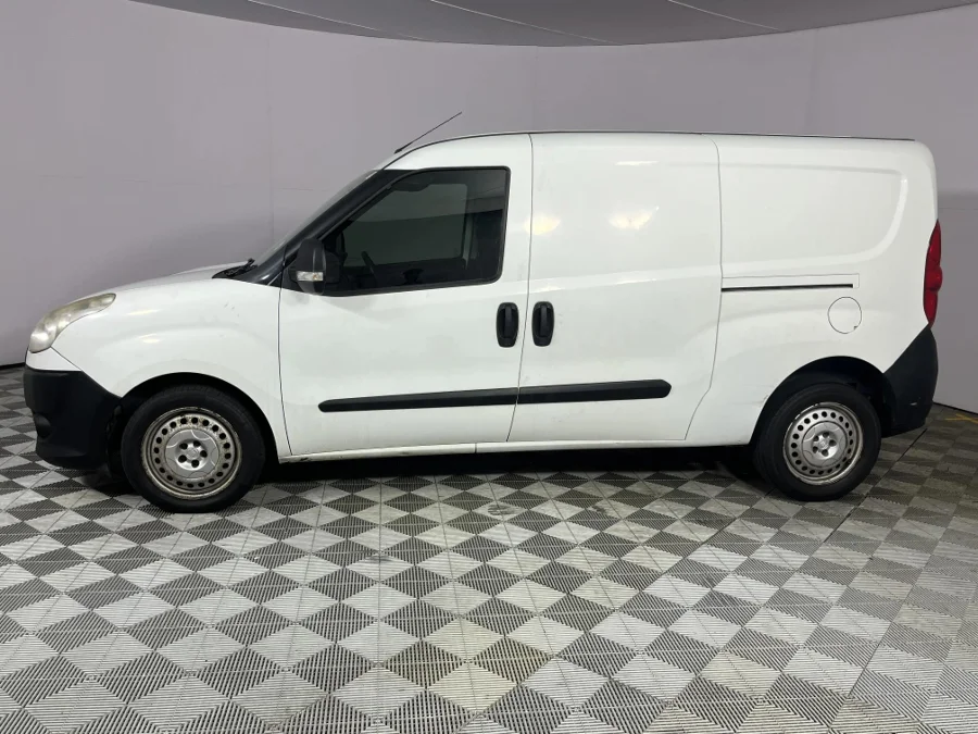 Used 2014 Fiat Doblo Cargo Maxi 1.6 Multijet panel van - WeBuyCars Lansdowne