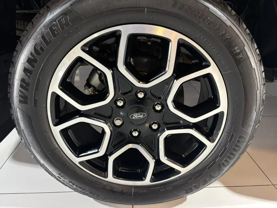 Used 2025 Ford Ranger 2.0 BiTurbo double cab Wildtrak - Avari Cars