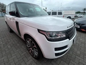 Used 2016 Land Rover Range Rover Vogue SE SDV8
